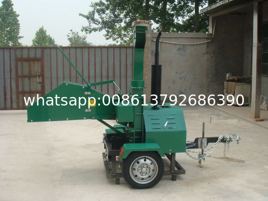 Trailer montado por sí mismo Woodchipper W-22