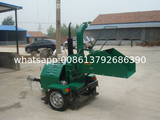Trailer montado por sí mismo Woodchipper W-22